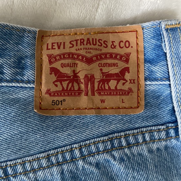 Levi’s 501 Wedgie fit shorts - Picture 6 of 8